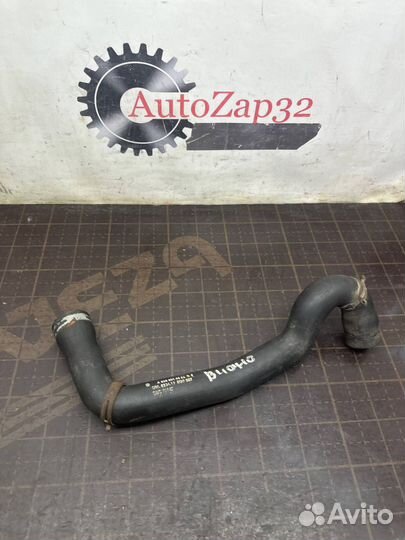 Патрубок системы охлаждения Mercedes W639 Viano