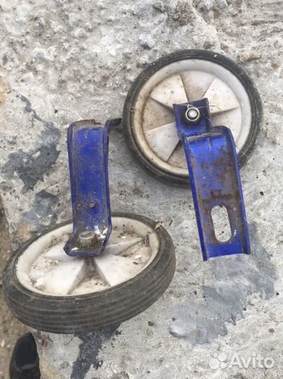 Дополнительные колеса для велосипеда