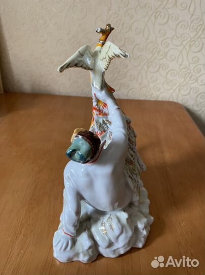 Статуэтка Иванушка с Жар-Птицей, фарфор, лфз