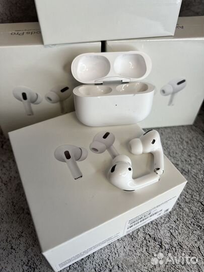 AirPods Pro с шумоподавлением