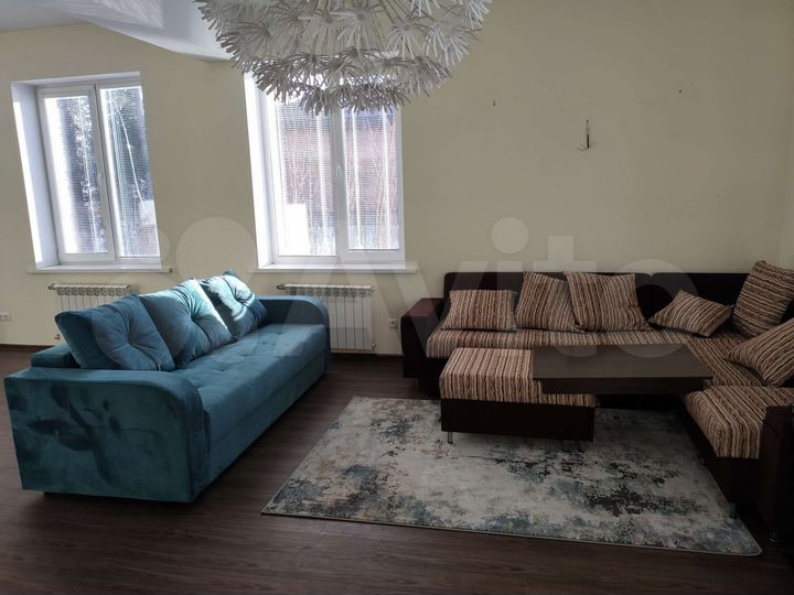 Дом 200 м² на участке 15 сот.