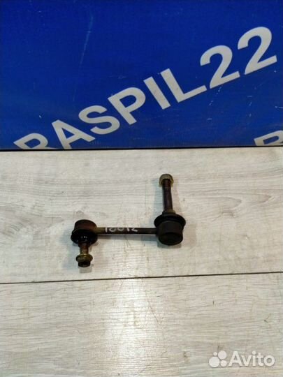 Тяга переднего стабилизатора передняя Toyota Mark