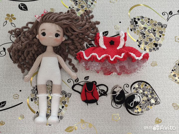 Кукла вязаная ручной работы
