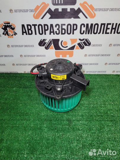 Моторчик отопителя Opel Insignia I (2008—2013)