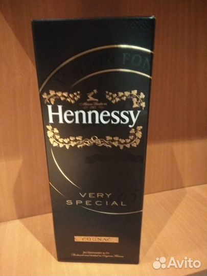 Коробки из под коньяка