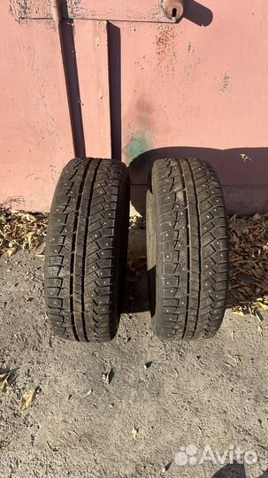 Continental ContiWinterViking 2 215/60 R16 99T