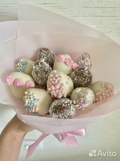 Клубника в шоколаде подарок на День рождения