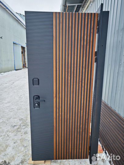 Дверь входная металлическая