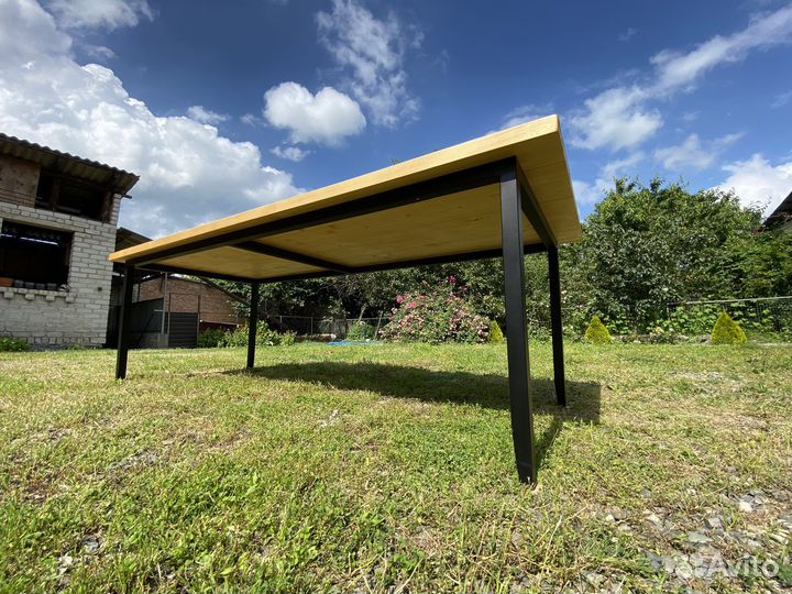 Стол в стиле loft