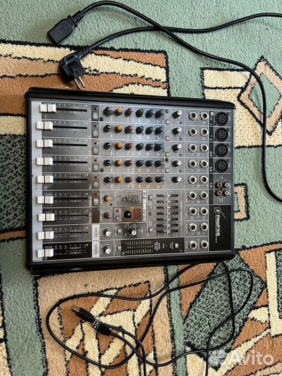 Микшерный пульт mackie ProFX8