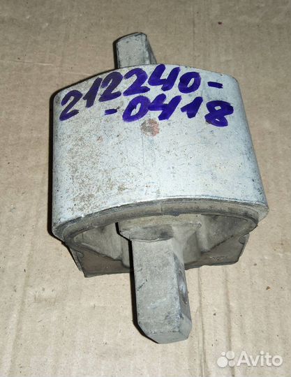 Подушка кпп Mercedes CLS-class