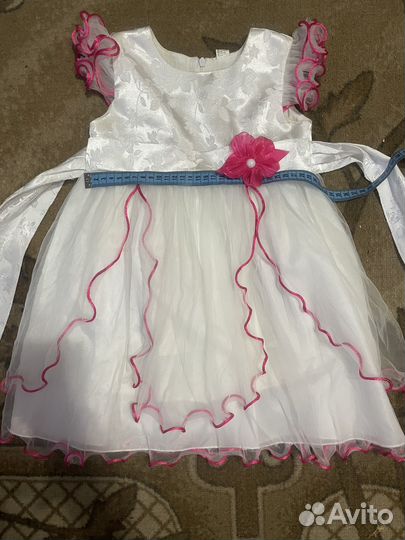 Платье для девочки праздничное