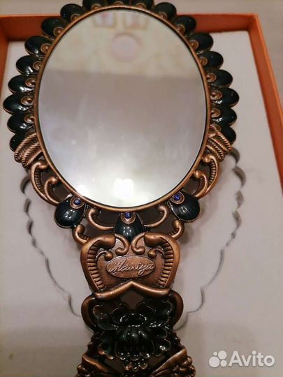 Зеркало. На подарок. Новое