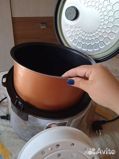 Мультиварка redmond