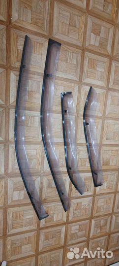 На Toyota camry 50 чехол новый, ветровик,спойлер