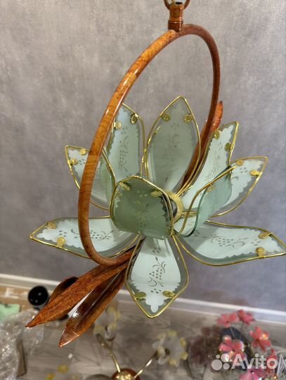 Люстры - стекло и металл