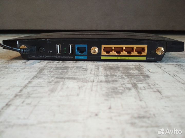 Wi-Fi (2.4 / 5 ггц) роутер TP-link TL-WDR4300