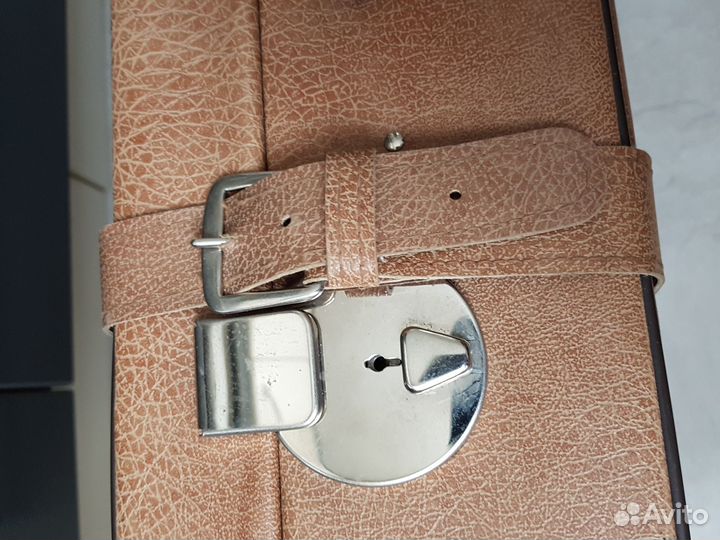 Винтажный кожаный чемодан СССР