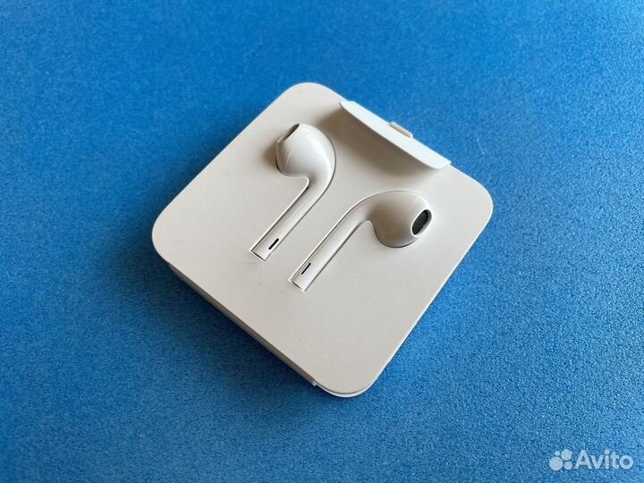 Наушники Apple EarPods Lightning Б/У