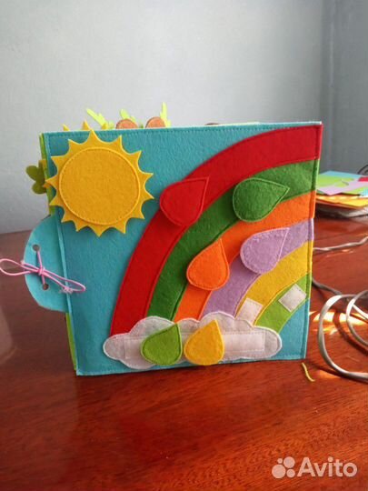 Развивающая книжка из фетра