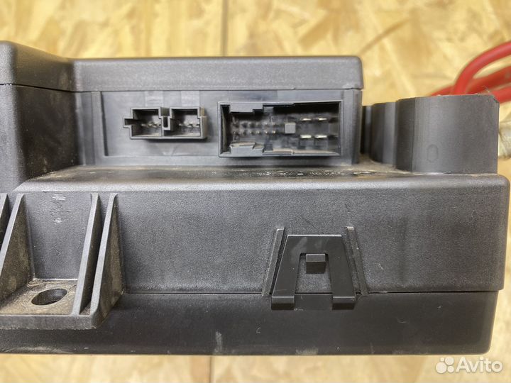 Блок электронный Mercedes W221 A2215400401