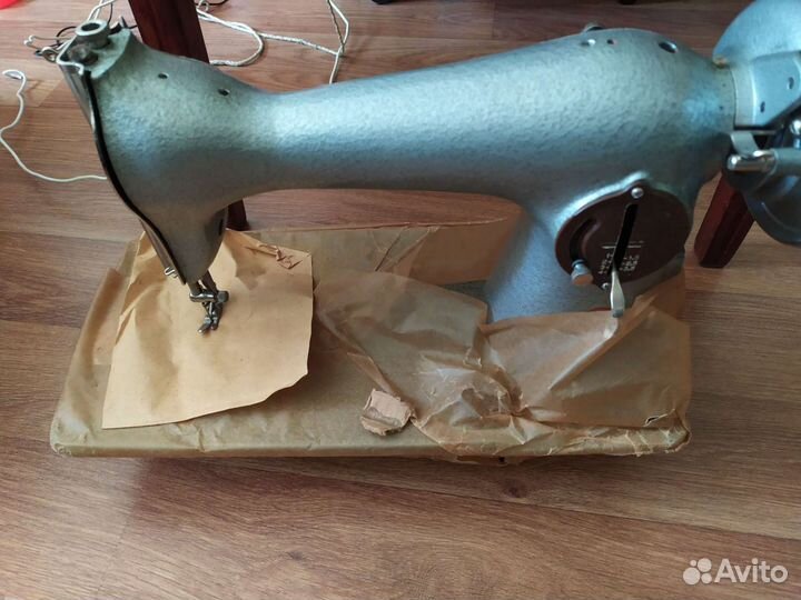 Швейная машина Подольск новая СССР