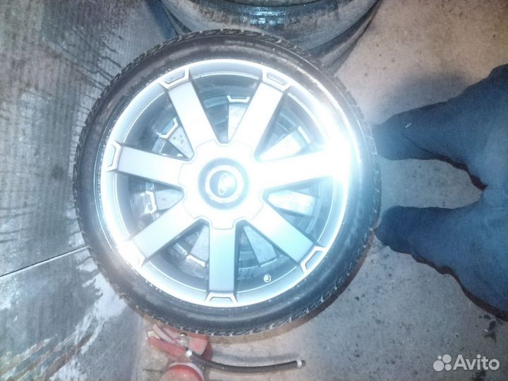 Viatti Brina 235/40 R18