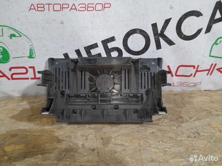 Блок управления климатом Audi A3 8P (2011-2013)