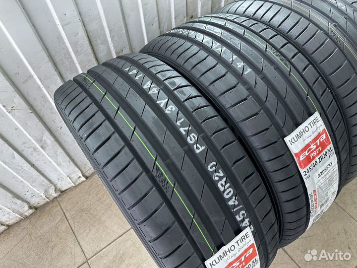 Kumho Ecsta PS71 245/45 R18