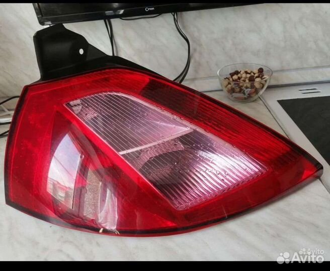 Фонарь задний левый Renault Megane 2 2002-2006
