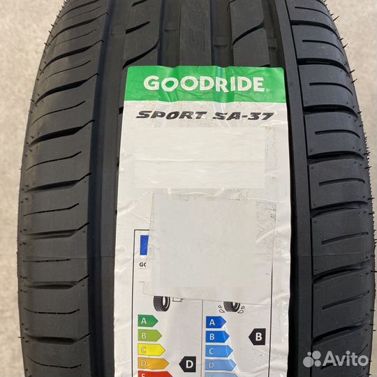 Goodride SA 37 295/35 R21 107Y