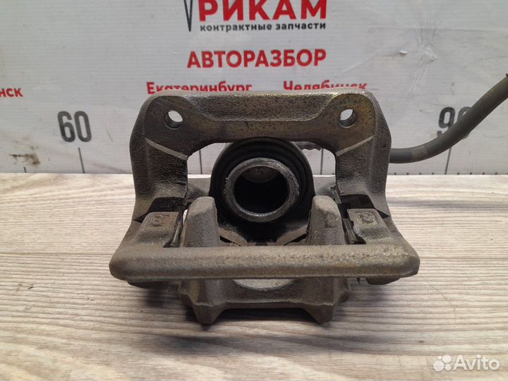 Суппорт тормозной задний левый Honda Stepwgn RF1