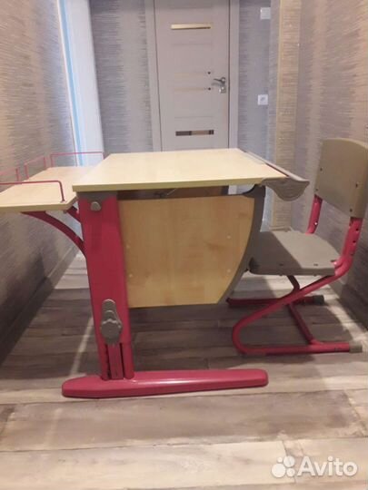 Детский письменный стол бу