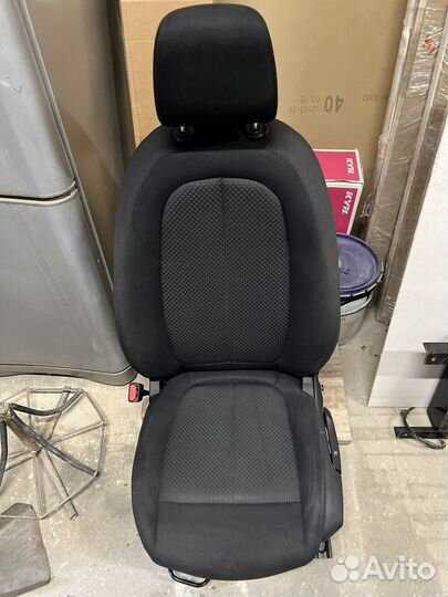 Сидения BMW 1 серии F40