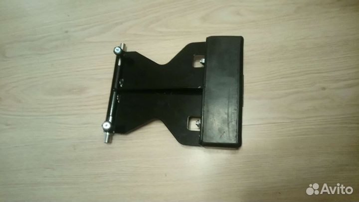 Упор для транспортировки мотора Yamaha F60