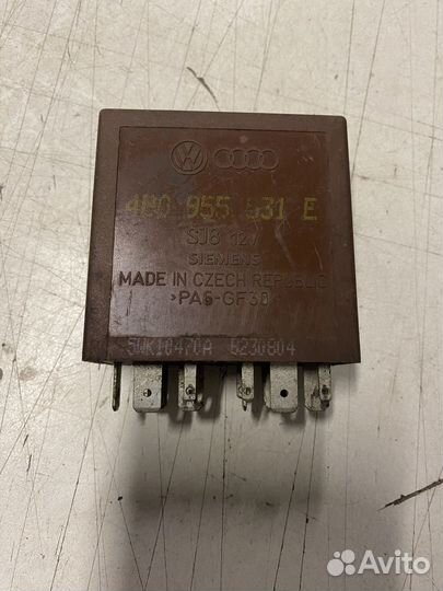 Реле стеклоочистителей Audi A6