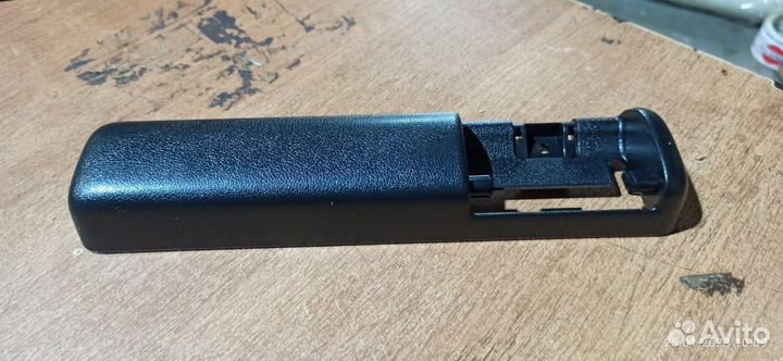 Накладка пластиковая заднего кресла