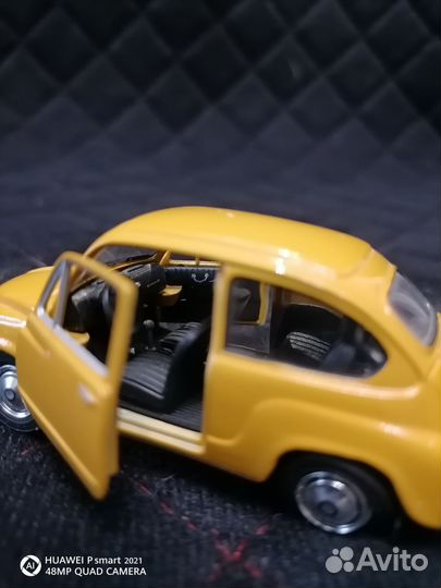 Zastava750 1:43