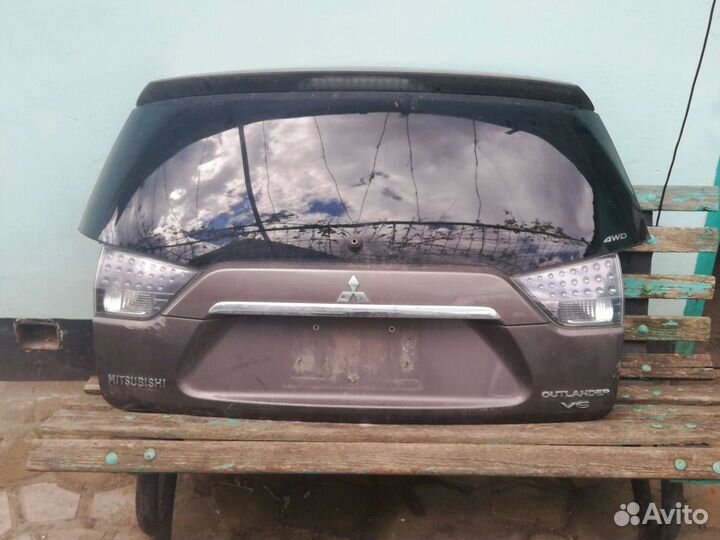 Крышка багажника на митсубиси аутлендер хл