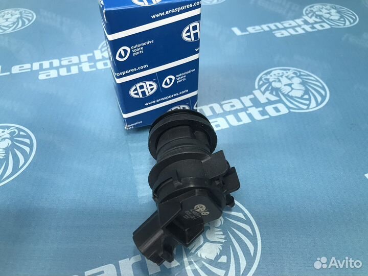 Насос стеклоомывателя Toyota Highlander