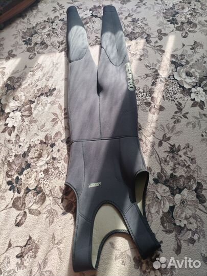 Гидрокостюм женский 5 мм