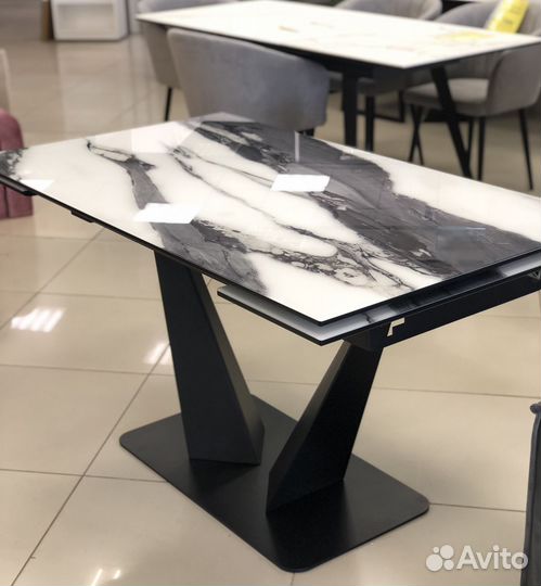 Стол виктория