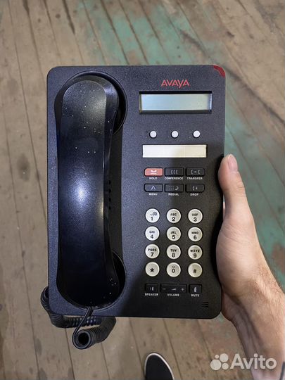 IP телефон Avaya