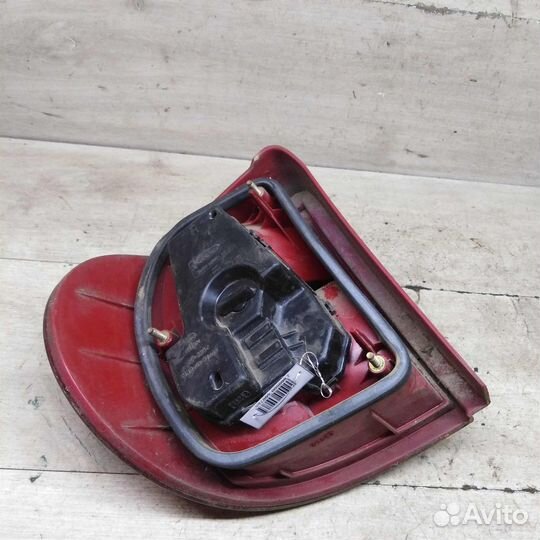 Фонарь задний правый Ford Galaxy дорестайлинг
