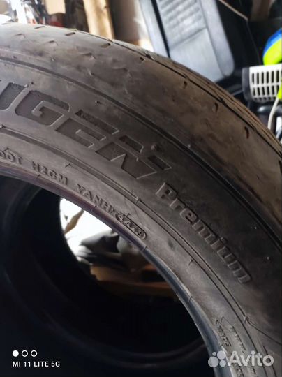 Kumho Crugen Premium KL33 235/60 R18