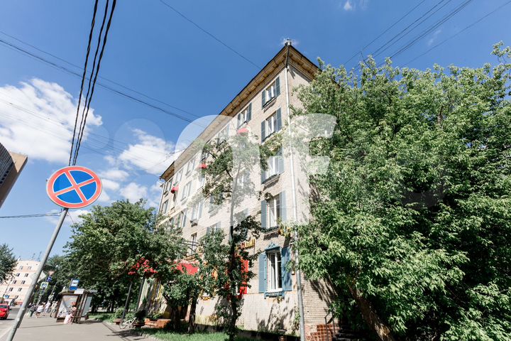 Продам здание, 1730 м²