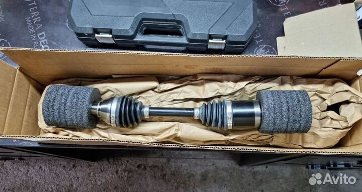 Привод правый в сборе BRP xtp 1000