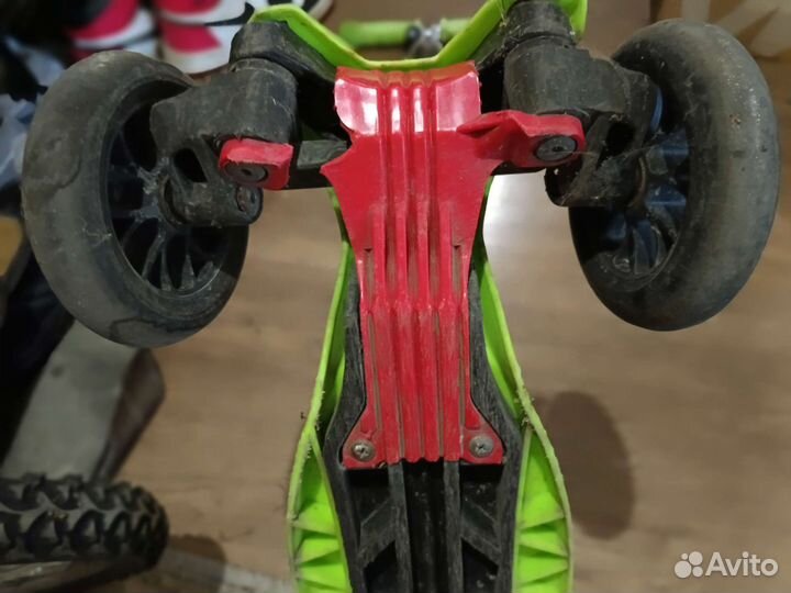 Самокат детский трехколесный