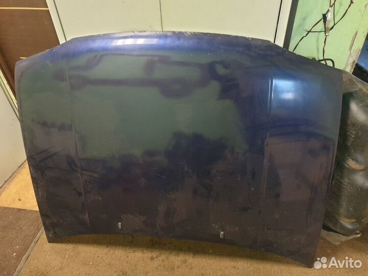 Капот Volkswagen Golf 3