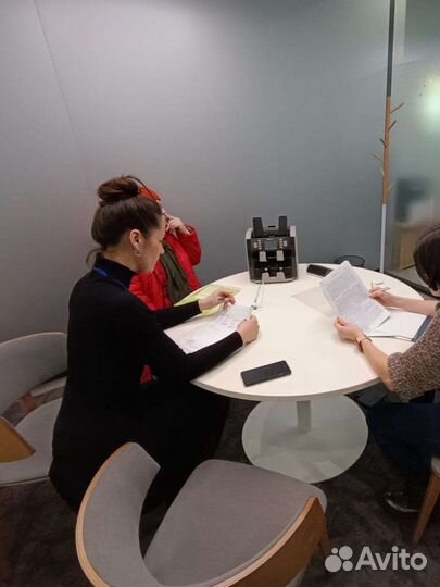 Специалист по сделкам с недвижимостью. Риэлтор